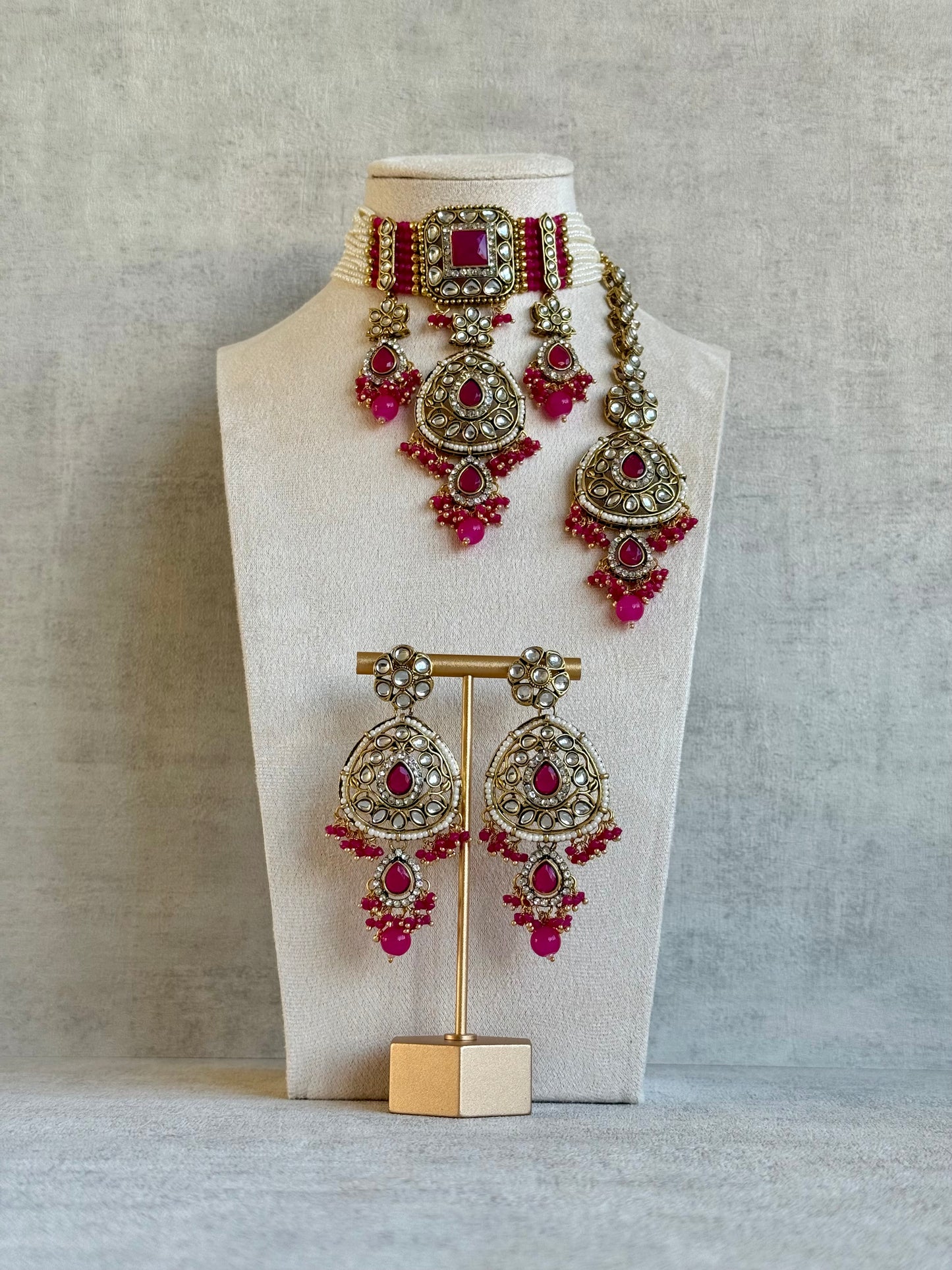 Ayura Designs Zarmeen Choker Set with Earrings & Tikka – Mirror-Cut Stones, Antique Gold Finish and Hot Pink Beads