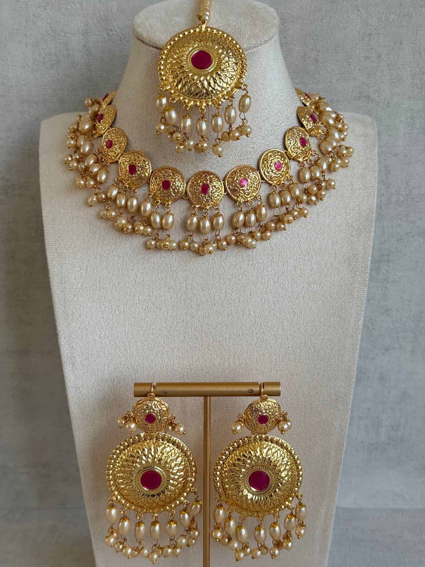 Ayura Designs Jyoti Set with Earrings & Tikka – Gold Disc Necklace with Ruby Pink & Pearl Detailing