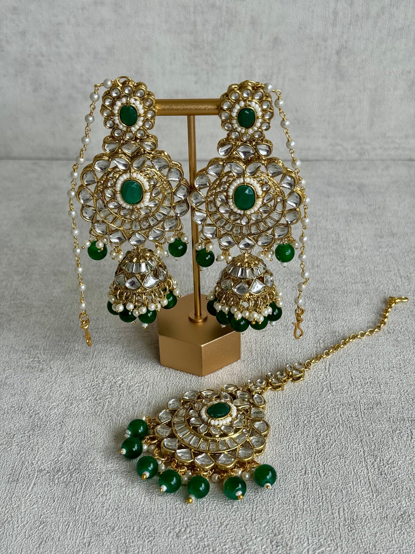 Ayura Designs Meherbano Bridal Set with Necklace, Jhumkis, Tikka, Nath, Ring & Sheeshphool – Jadau Kundan Craftsmanship with Mirror-Cut Polki, Emerald Green Stones & Antique Gold Finish