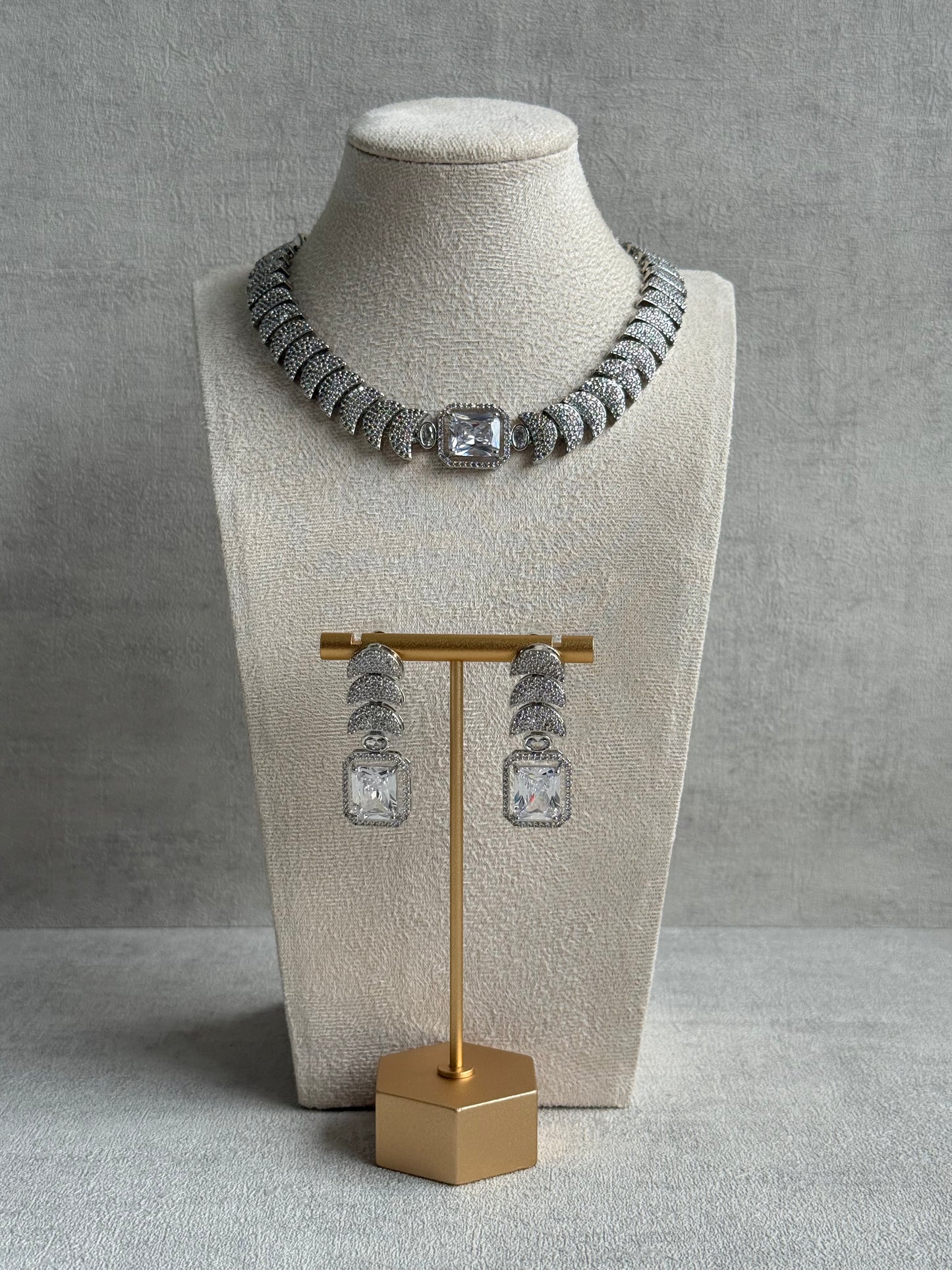 Ayura Designs Arabella Set – Silver Necklace & Earrings with Moissanite Stones