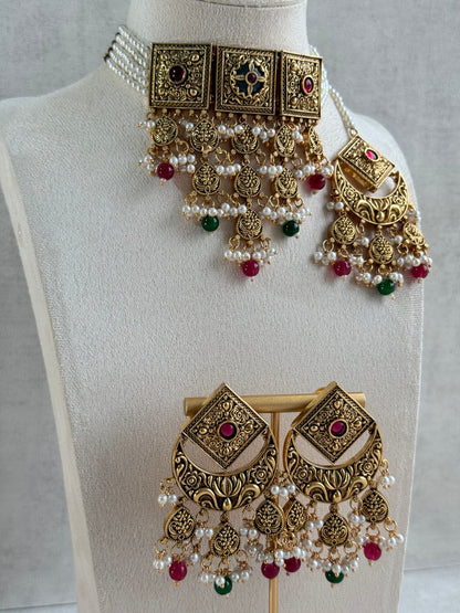 Ayura Designs Samera Choker Set with Earrings & Tikka – Rani Pink & Emerald Green Beads, Pearl Detailing, Green Centre Stone, Floral Motifs & Antique Gold Finish