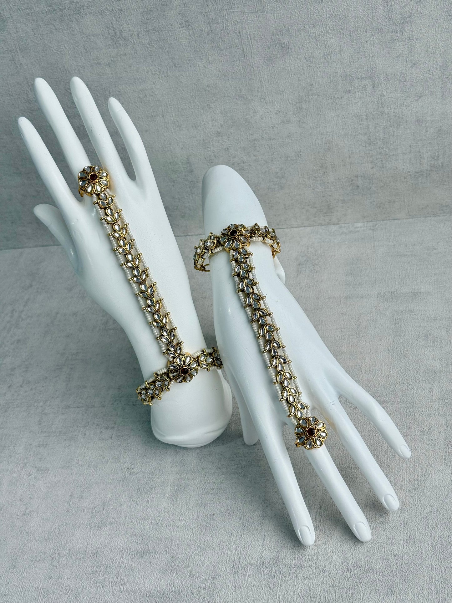 Ayura Designs Ruya Haathphool – Mirror-Cut Stones with Ruby Accents & Pearl Detailing