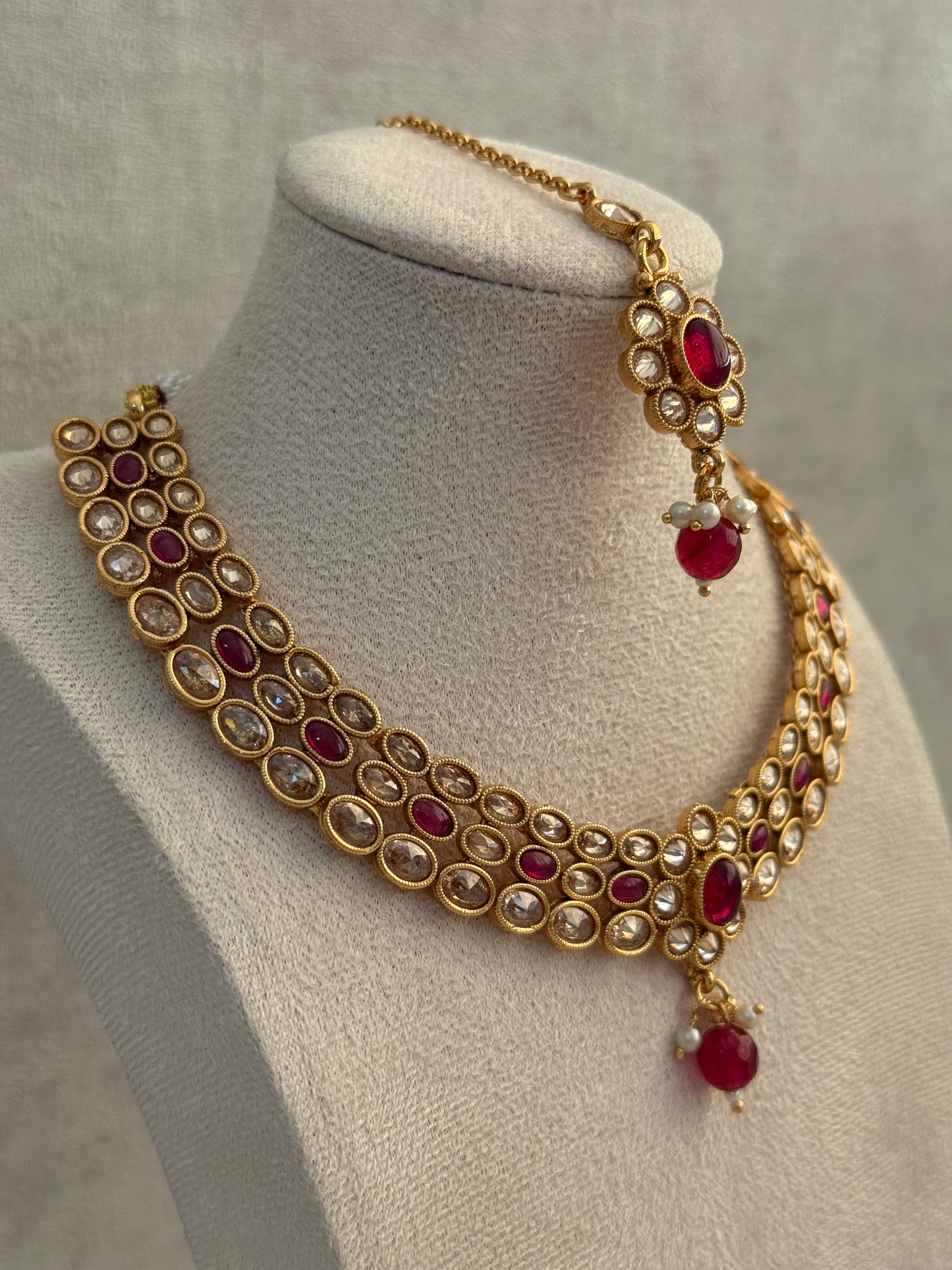 Ayura Designs Biju Set with Necklace, Earrings & Tikka – Fuchsia Pink & Ivory Pearls, Mirror-Cut Stones, Antique Gold Finish