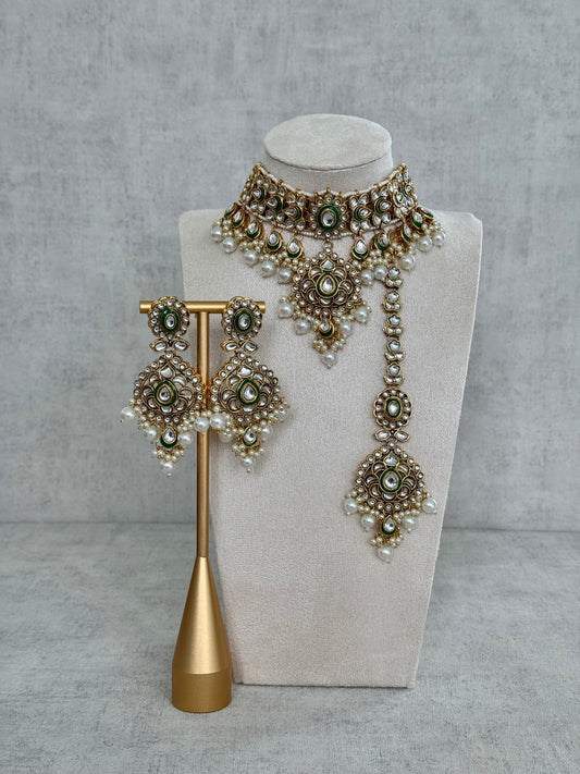 Ayura Designs Arzoi Set with Earrings & Tikka – Exquisite Kundan Adorned with Lustrous Pearls