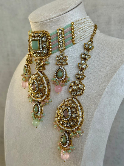 Ayura Designs Zarmeen Choker Set with Earrings & Tikka – Mirror-Cut Stones, Antique Gold Finish and Blush-Mint Beads
