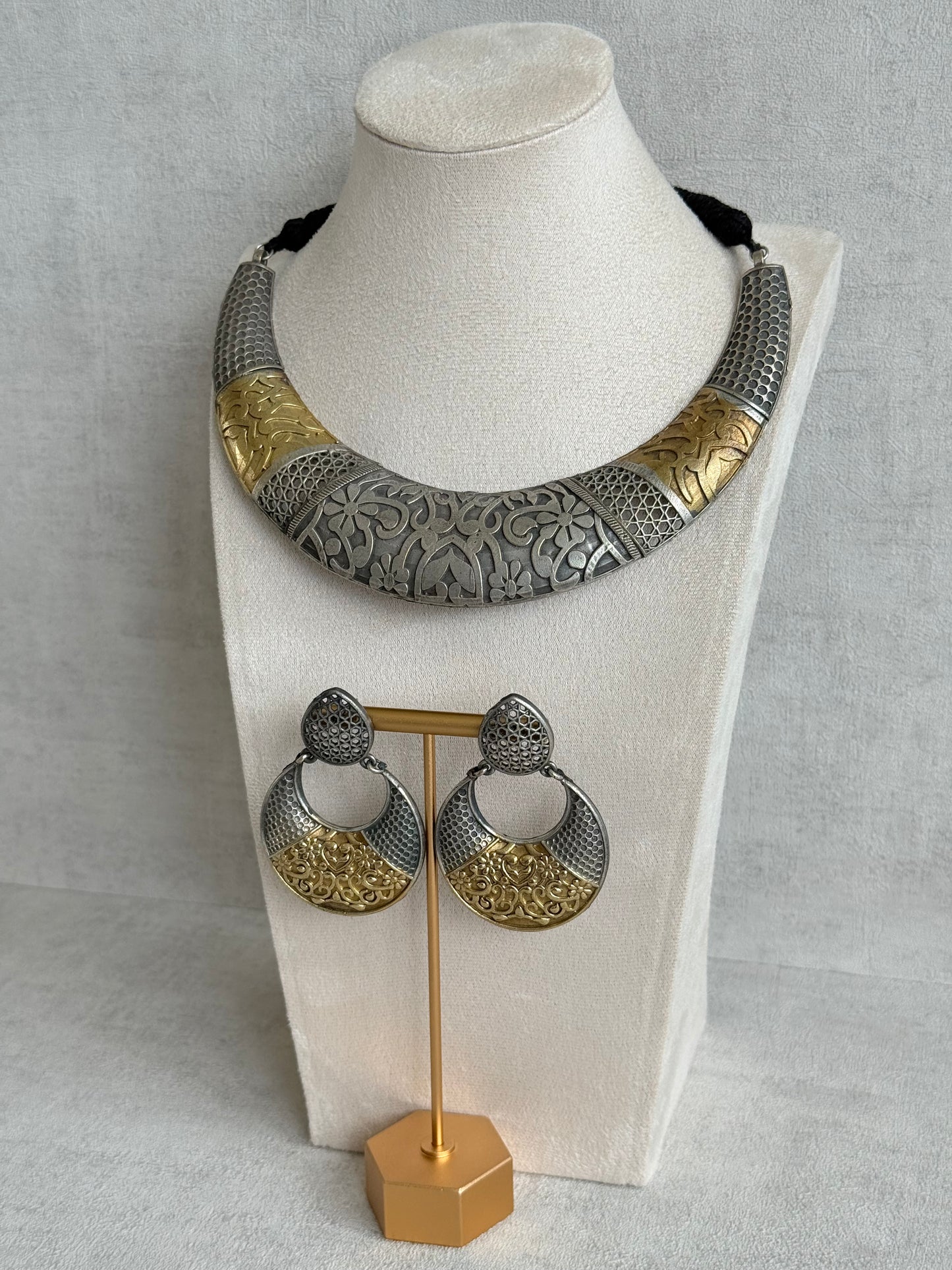 Ayura Designs Raahil Necklace Set with Earrings – Dual Tone Oxidised Statement Necklace with Floral Engraving & Cutwork Detailing