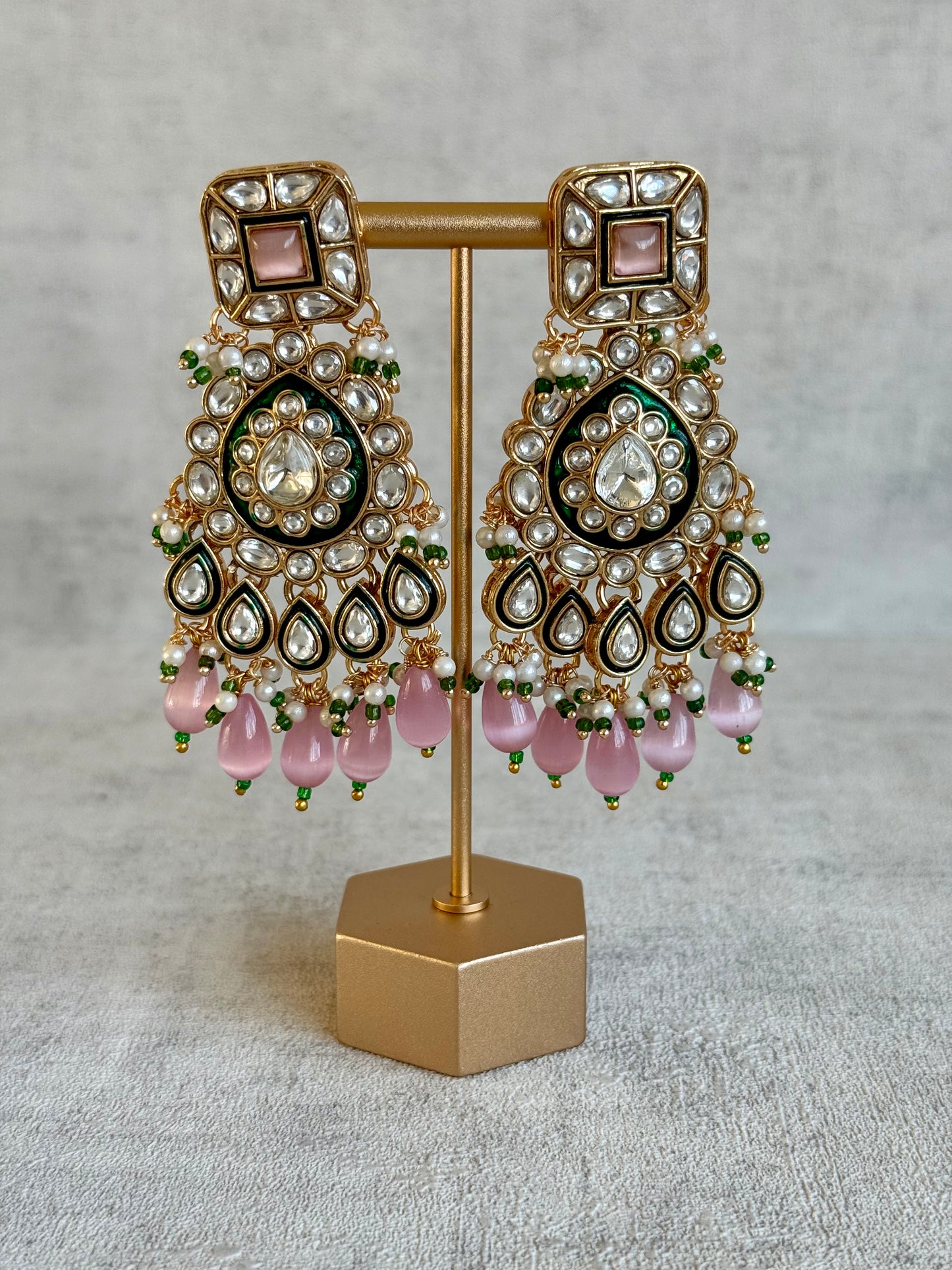 Ayura Designs Ishrat Set with Necklace, Earrings & Tikka – Kundan Detailing, Pearl Drops & Blush Pink Beads