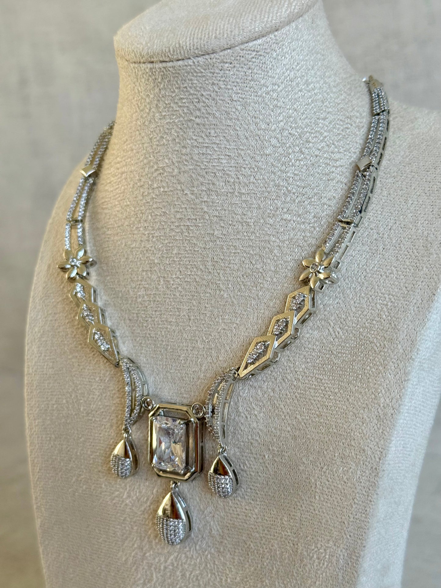 Ayura Designs Estrella Set with Necklace & Earrings – Silver Finish, Moissanite-Inspired Stones and Teardrop Charms