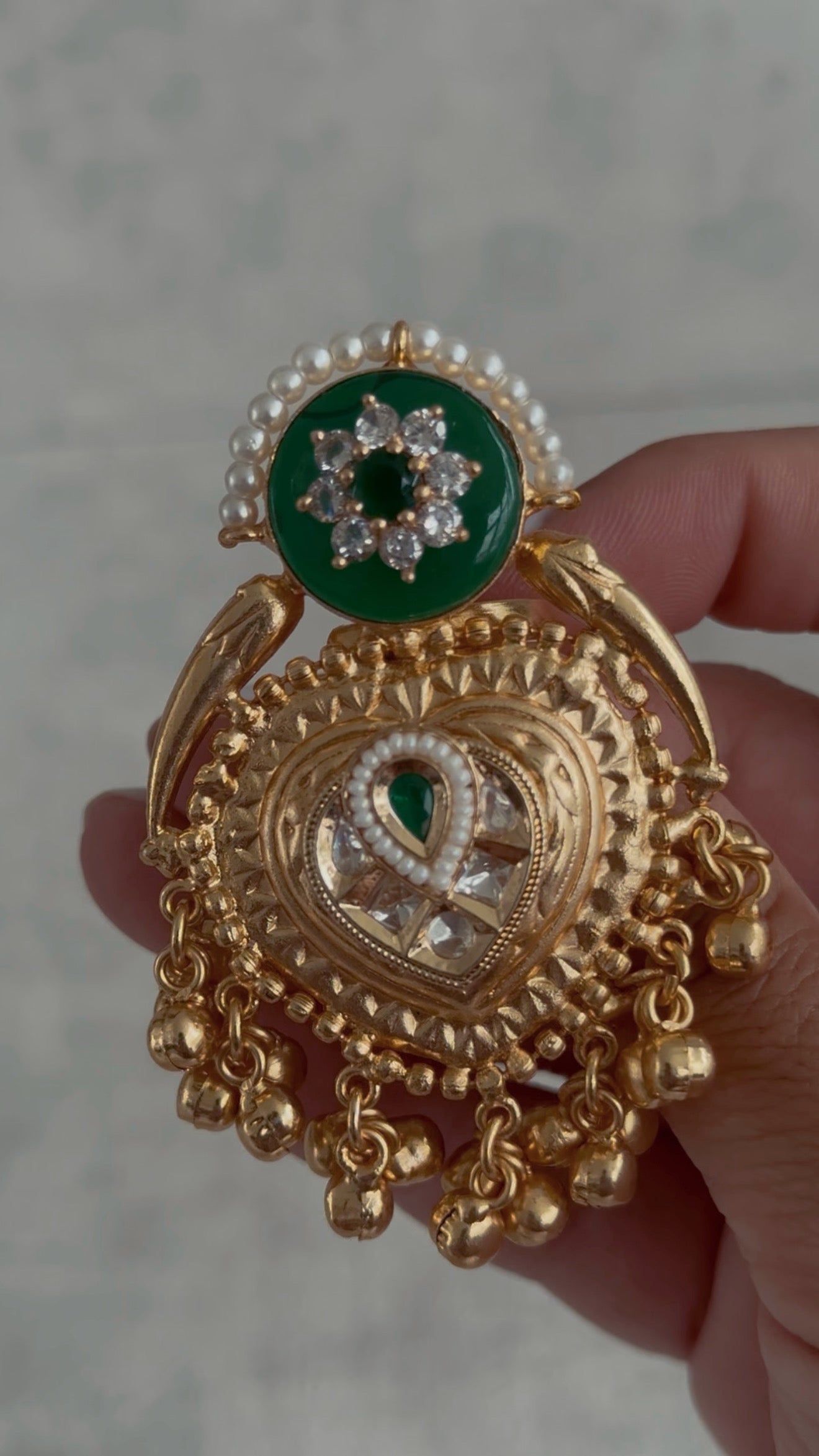 Ayura Designs Sorcha Adjustable Ring – Emerald Green Enamel, Pearl Detailing, Antique Gold & Mirror-Cut Stones