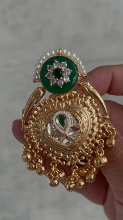 Ayura Designs Sorcha Adjustable Ring – Emerald Green Enamel, Pearl Detailing, Antique Gold & Mirror-Cut Stones