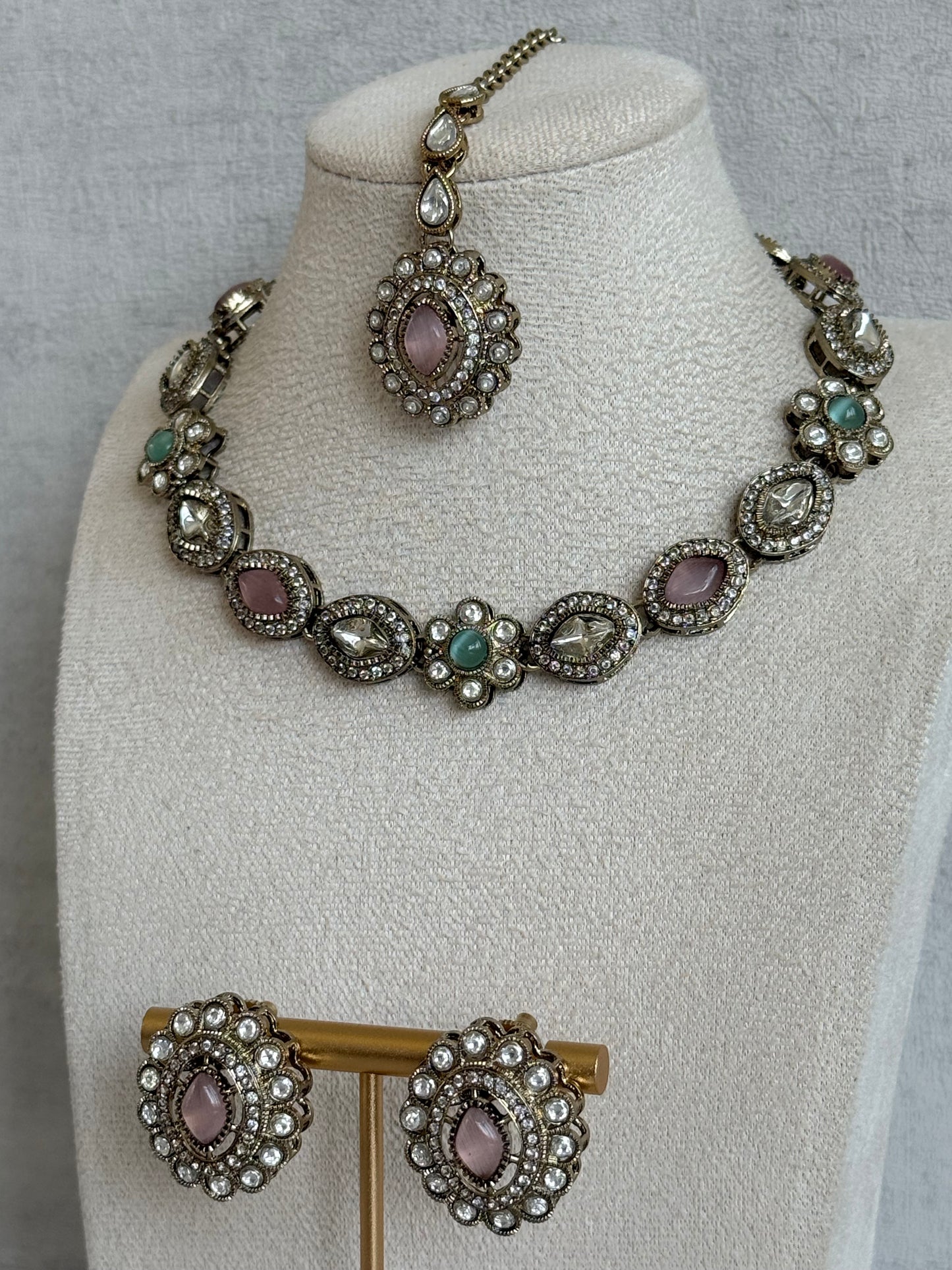 Ayura Designs Ivy Necklace Set with Studs & Tikka – Blush Pink & Mint Green Kundan Detailing