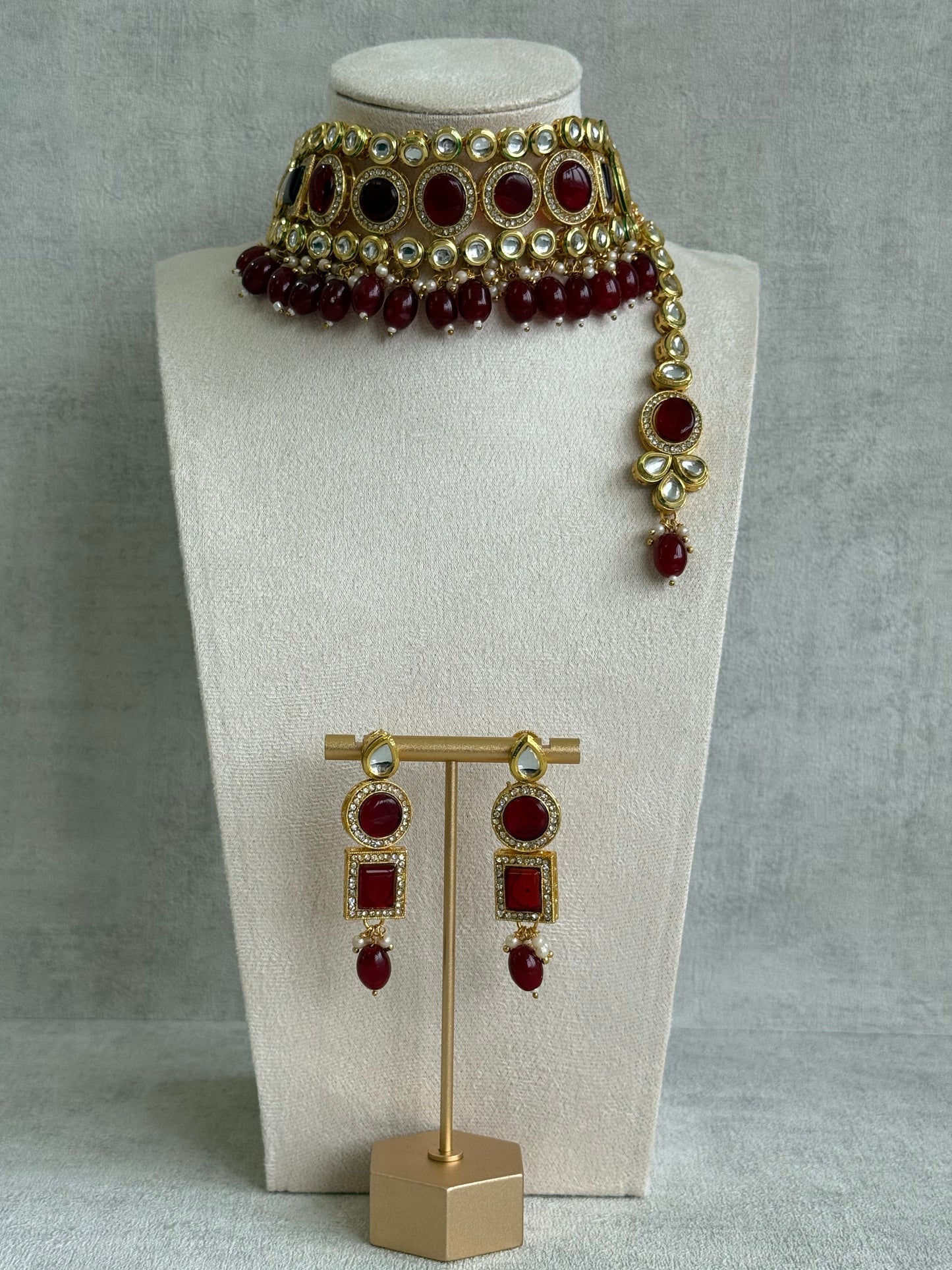 Ayura Designs Ishi Set With Choker, Earrings & Tikka – Kundan Stones With Deep Maroon Beads
