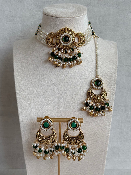 Ayura Designs Mehr Choker Set with Earrings & Tikka – Emerald Green Stones, Pearl Beads, Pearl Strands & Antique Gold Finish