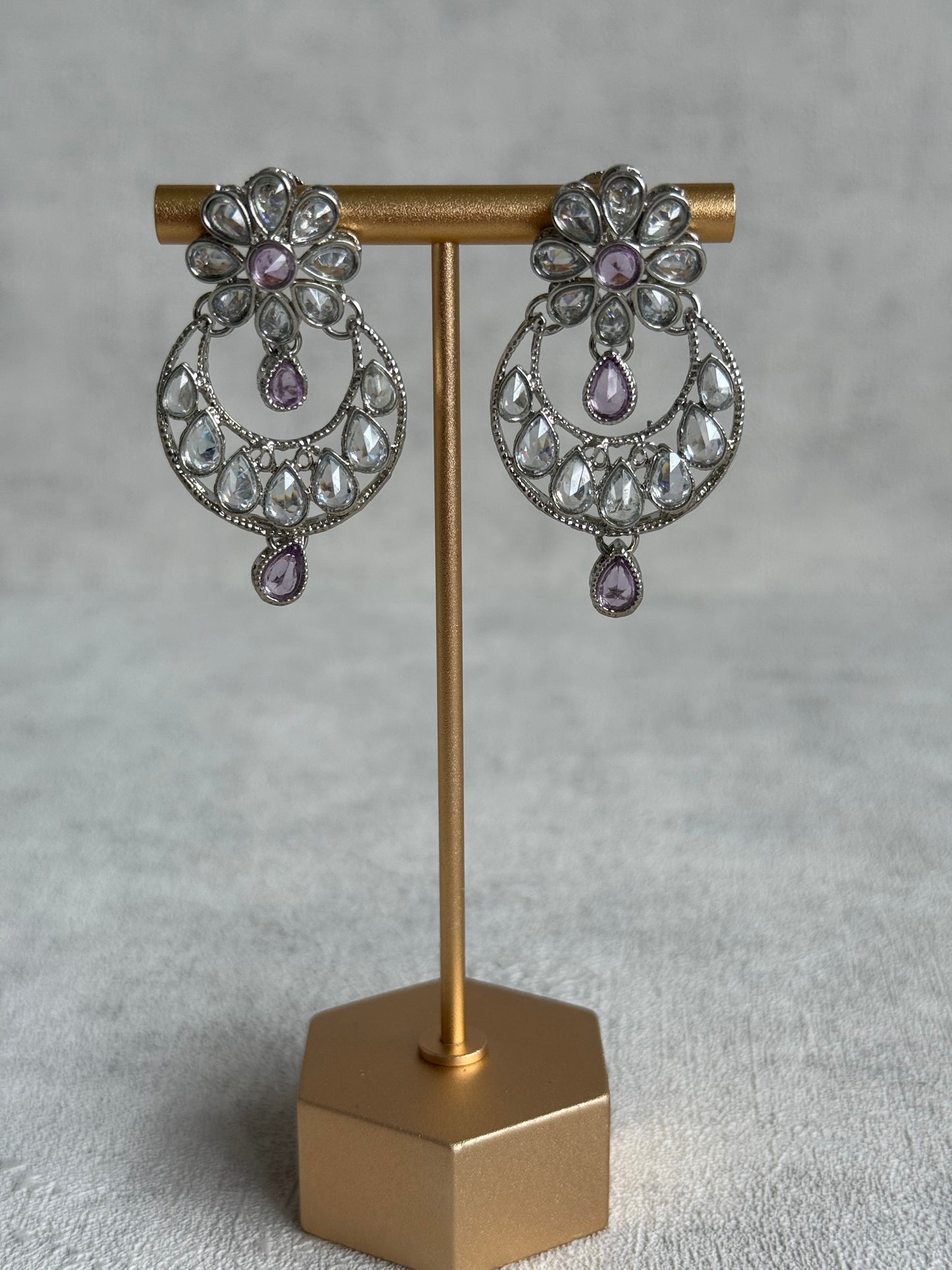 Ayura Designs Qirat Set with Earrings & Tikka – Soft Lilac Stones, Mirror-Cut Detailing & Silver Finish