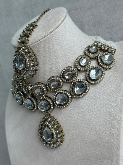 Ayura Designs Tamara Set with Necklace, Earrings & Tikka – All Mirror-Cut Stones with Kundan Detailing in Antique Gold Finish