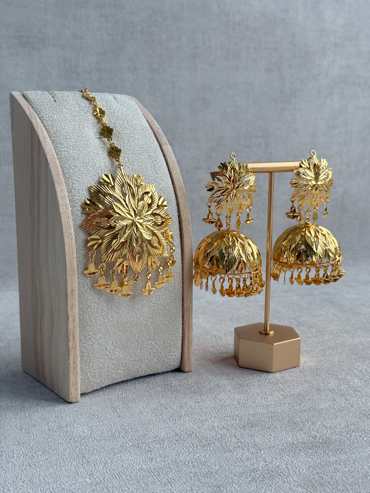 Ayura Designs Mutiyar Tikka Set with Jhumkis – Gold Floral Design with Pippal Patti Drops