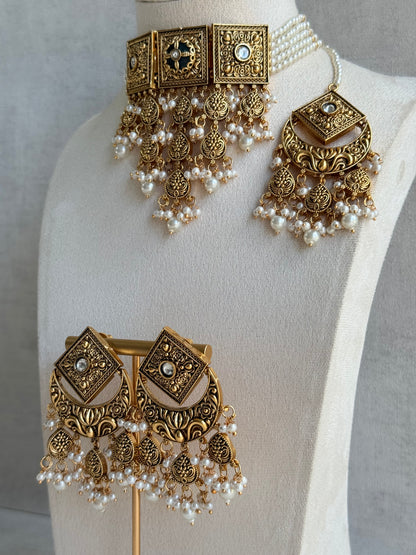 Ayura Designs Samera Choker Set with Earrings & Tikka – Ivory Beads, Pearl Detailing, Green Centre Stone, Floral Motifs & Antique Gold Finish