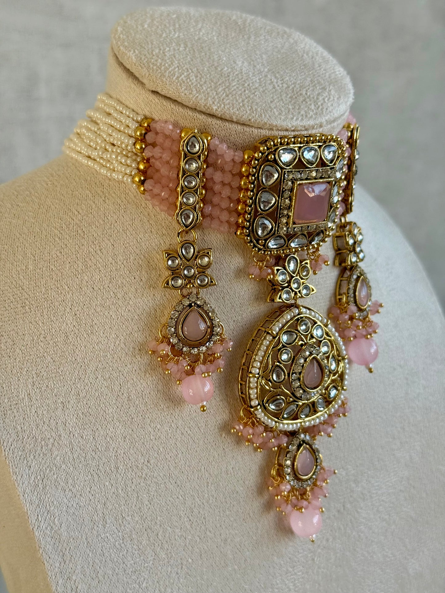 Ayura Designs Zarmeen Choker Set with Earrings & Tikka – Mirror-Cut Stones, Antique Gold Finish and Blush Pink Beads