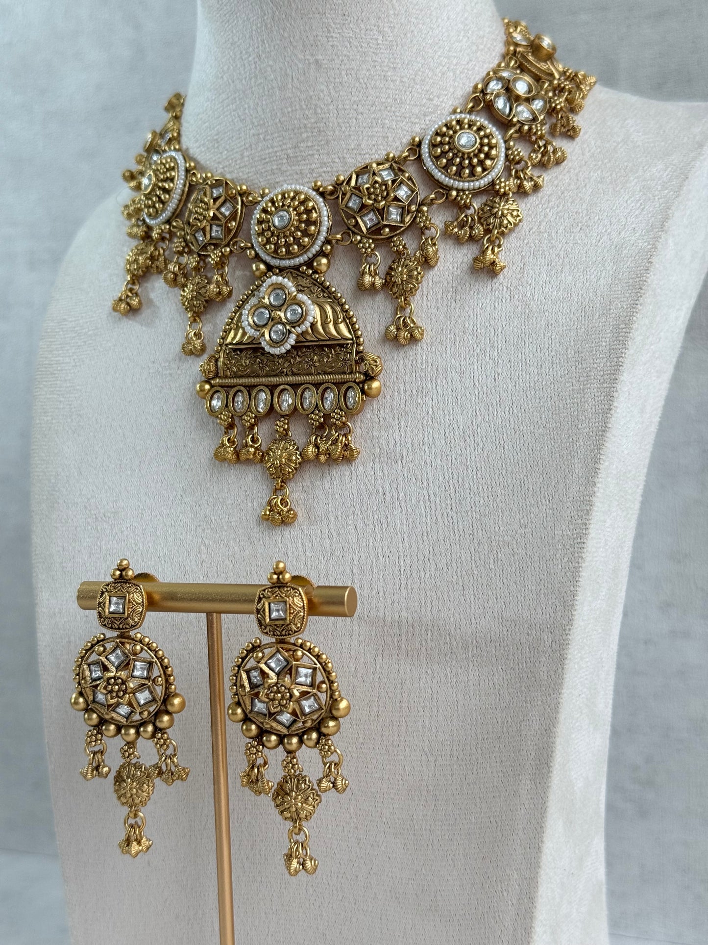 Ayura Designs Kriti Necklace Set with Earrings – Antique Gold Kundan Design with Ivory Pearls & Ghungroo Detailing