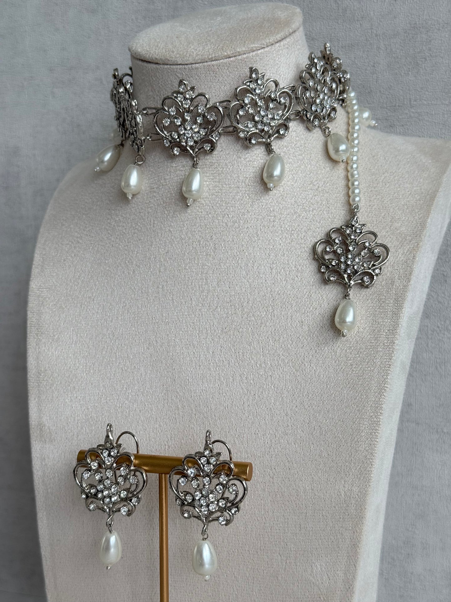 Ayura Designs Alina Choker Set with Earrings & Tikka – Silver Crystal Floral Choker with Pearl Drops