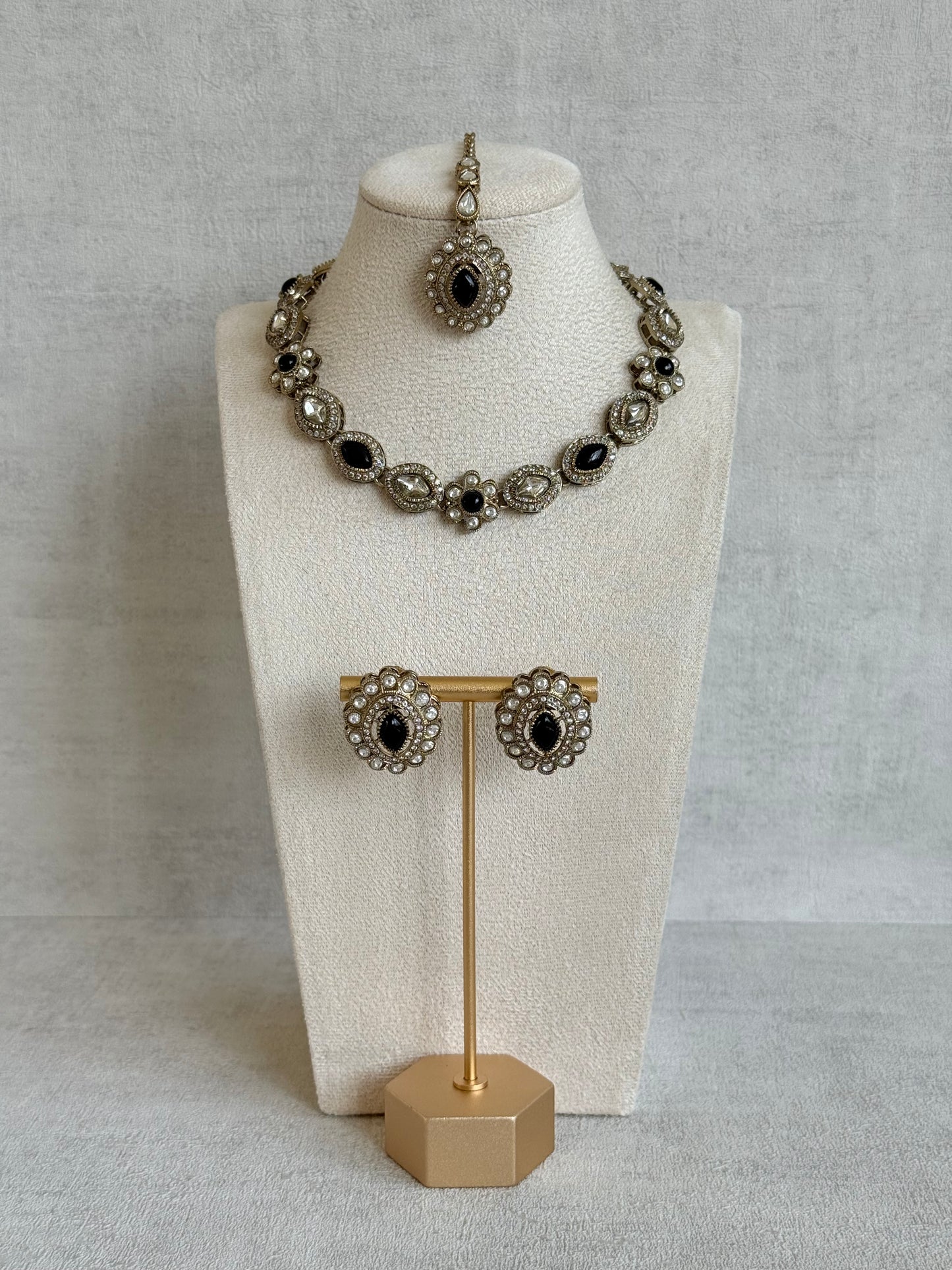 Ayura Designs Ivy Necklace Set with Studs & Tikka – Black Kundan Detailing