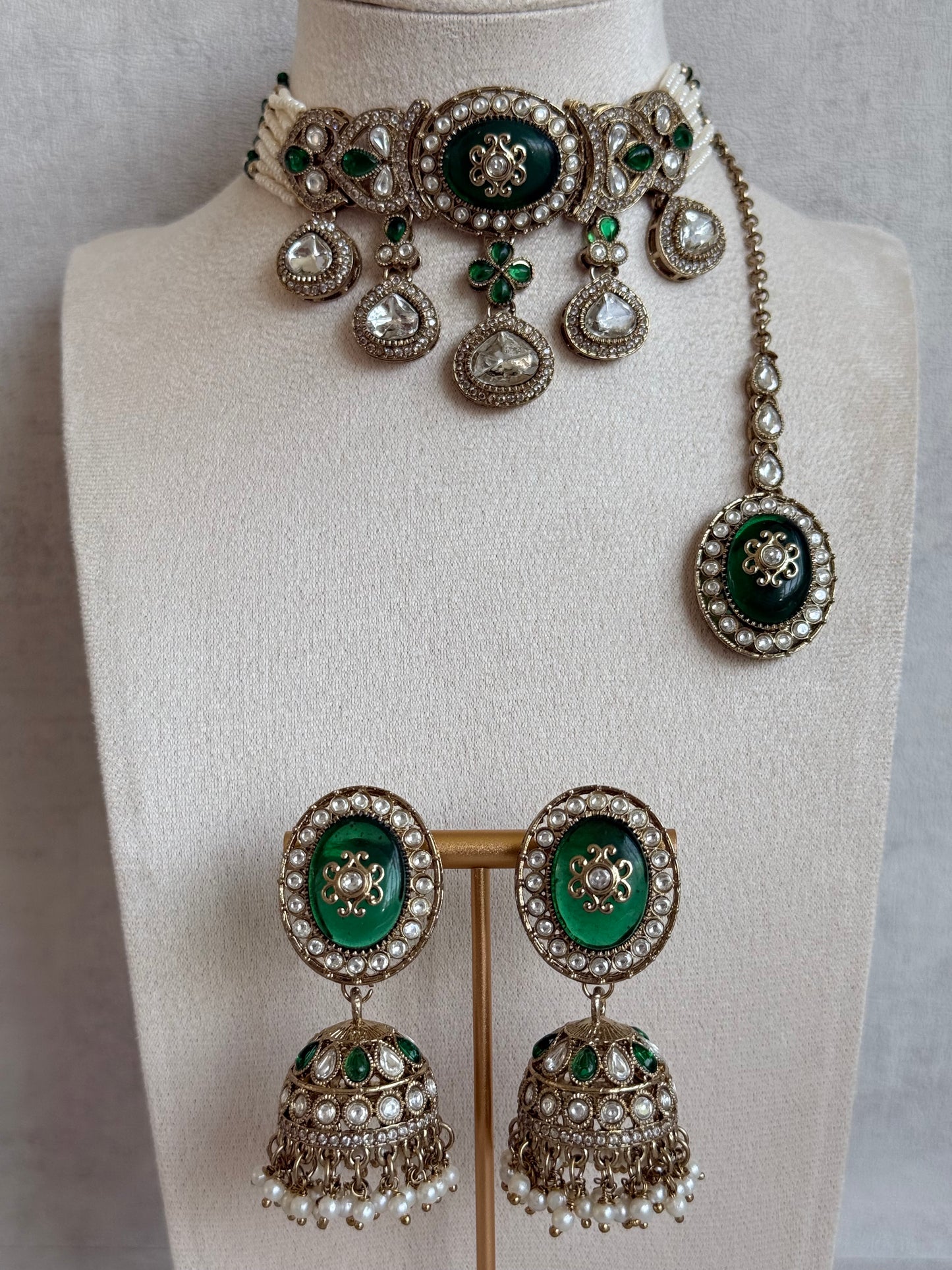 Ayura Designs Myra Choker Set with Earrings & Tikka – Emerald Green Kundan & Pearl Detailing