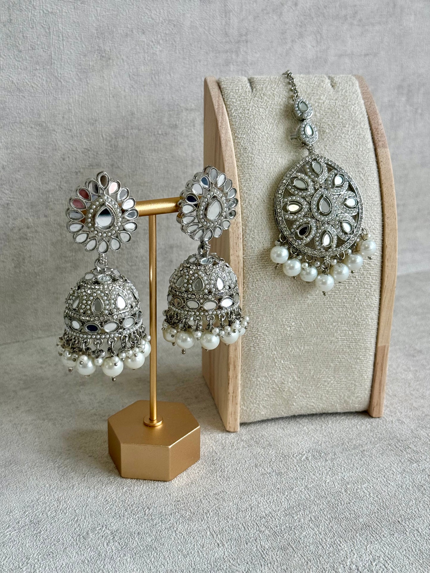 Ayura Designs Meeta Tikka Set with Jhumkis – Silver Mirror-Cut Detailing & Pearl Drops
