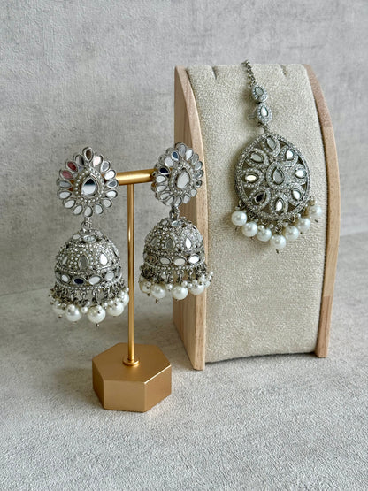 Ayura Designs Meeta Tikka Set with Jhumkis – Silver Mirror-Cut Detailing & Pearl Drops