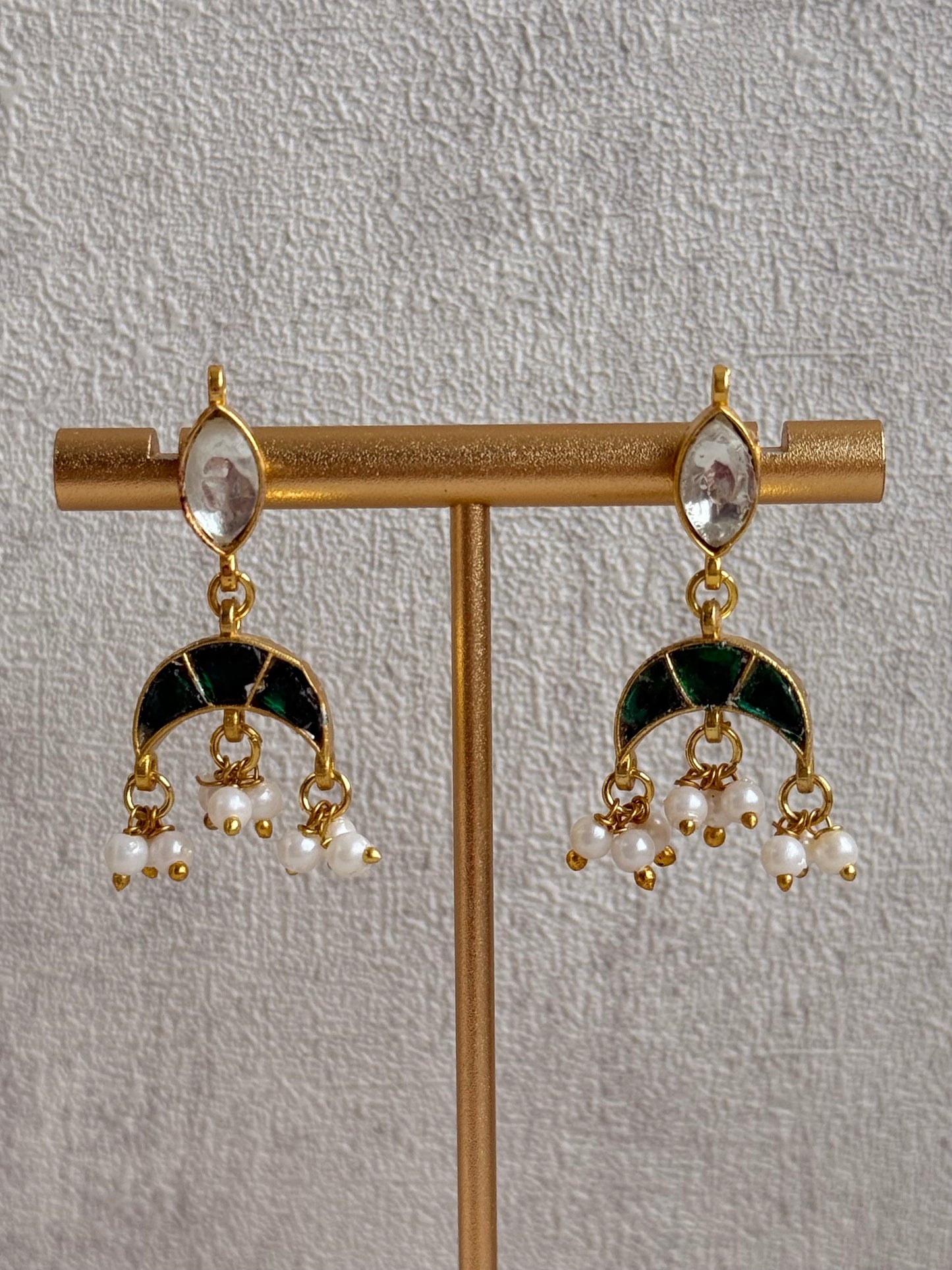 Ayura Designs Mahi Choker Set with Earrings – Meenakari Kundan Emerald Green & Ivory Detailing