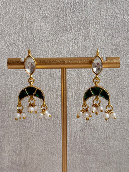 Ayura Designs Mahi Choker Set with Earrings – Meenakari Kundan Emerald Green & Ivory Detailing