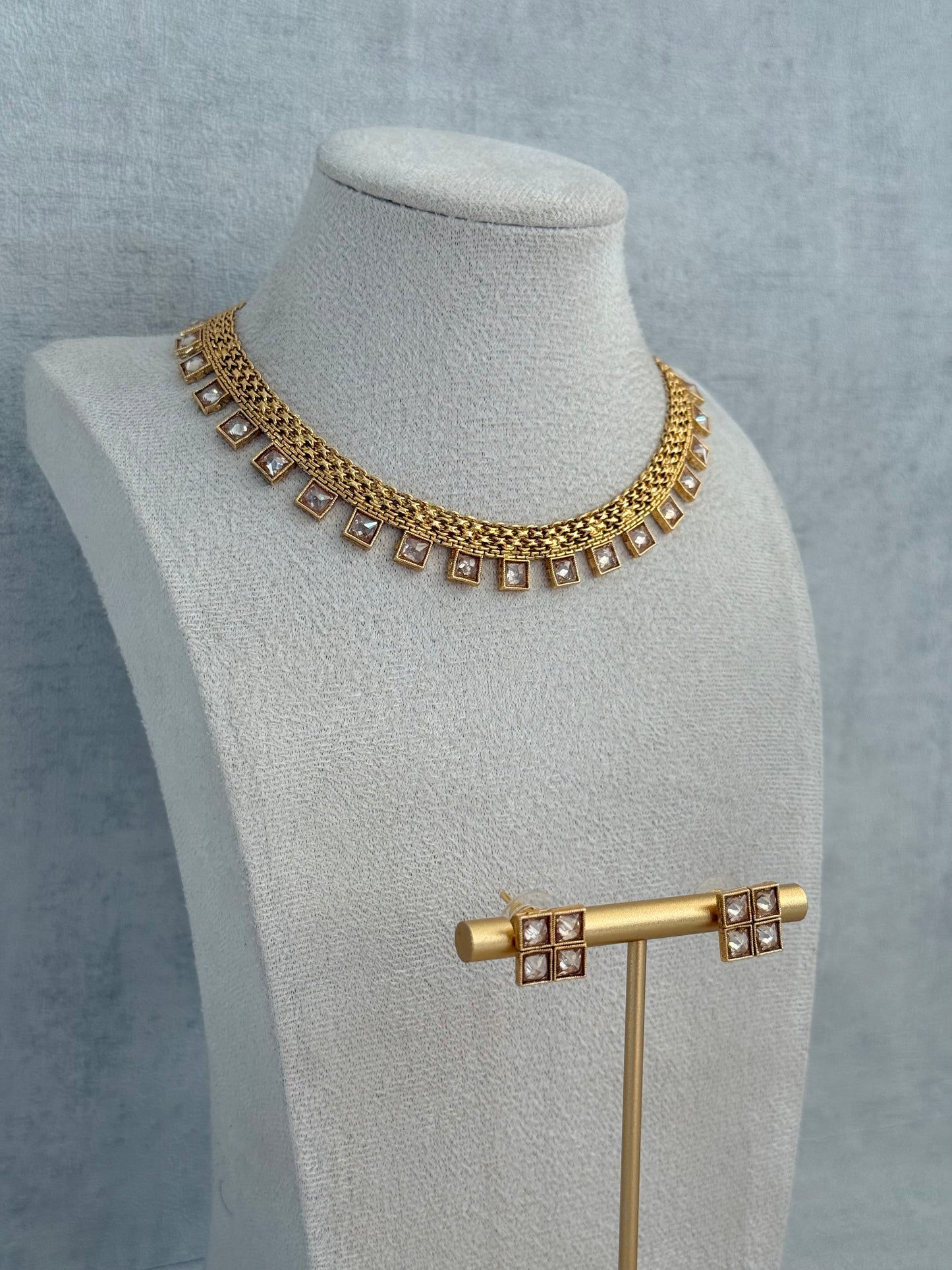 Ayura Designs Bhawani Set with Necklace & Stud Earrings – Square-Cut Kundan Stones in Antique Gold Finish