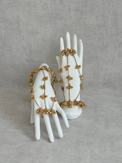 Ayura Designs Hejal Haathphool Set of 2 – Three Finger Style Hand Harness with Ghungroo Detailing & Gold Finish