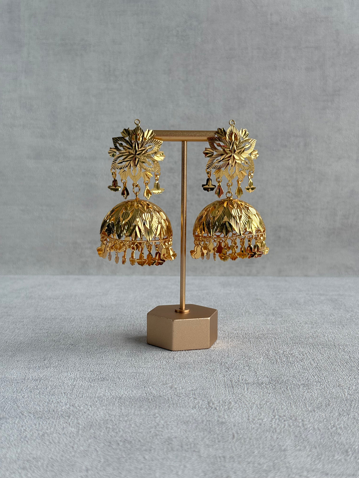 Ayura Designs Mutiyar Tikka Set with Jhumkis – Gold Floral Design with Pippal Patti Drops