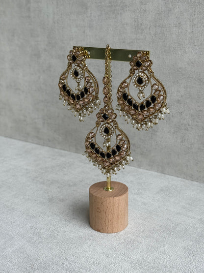 Ayura Designs Damini Tikka Set – Mirror-Cut Kundan Earrings & Tikka with Black Enamel and Pearl Detailing