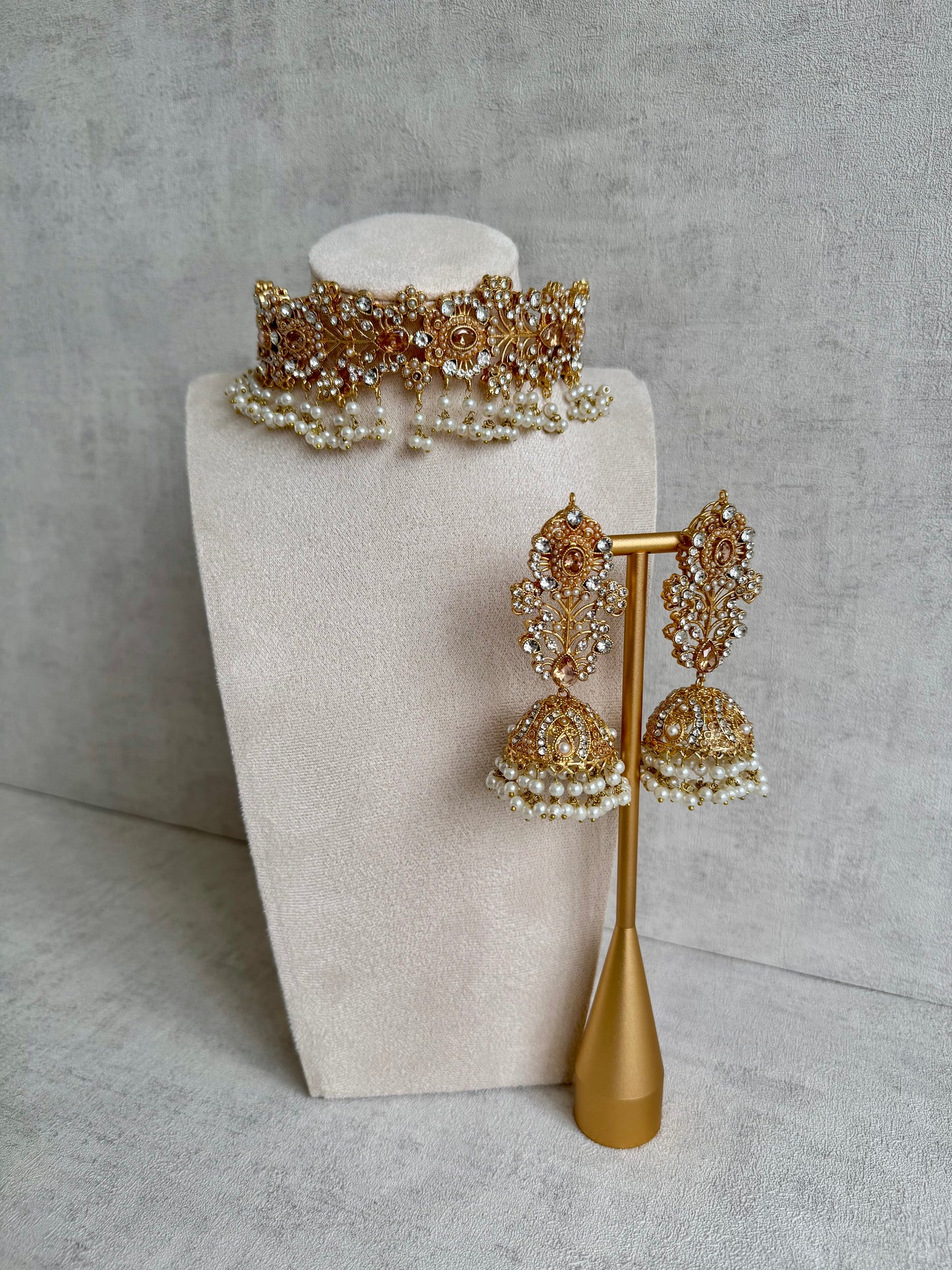 Ayura Designs Afsana Choker Set with Jhumkis – Mirror-Cut Polki, Ivory Pearls & Antique Gold Finish