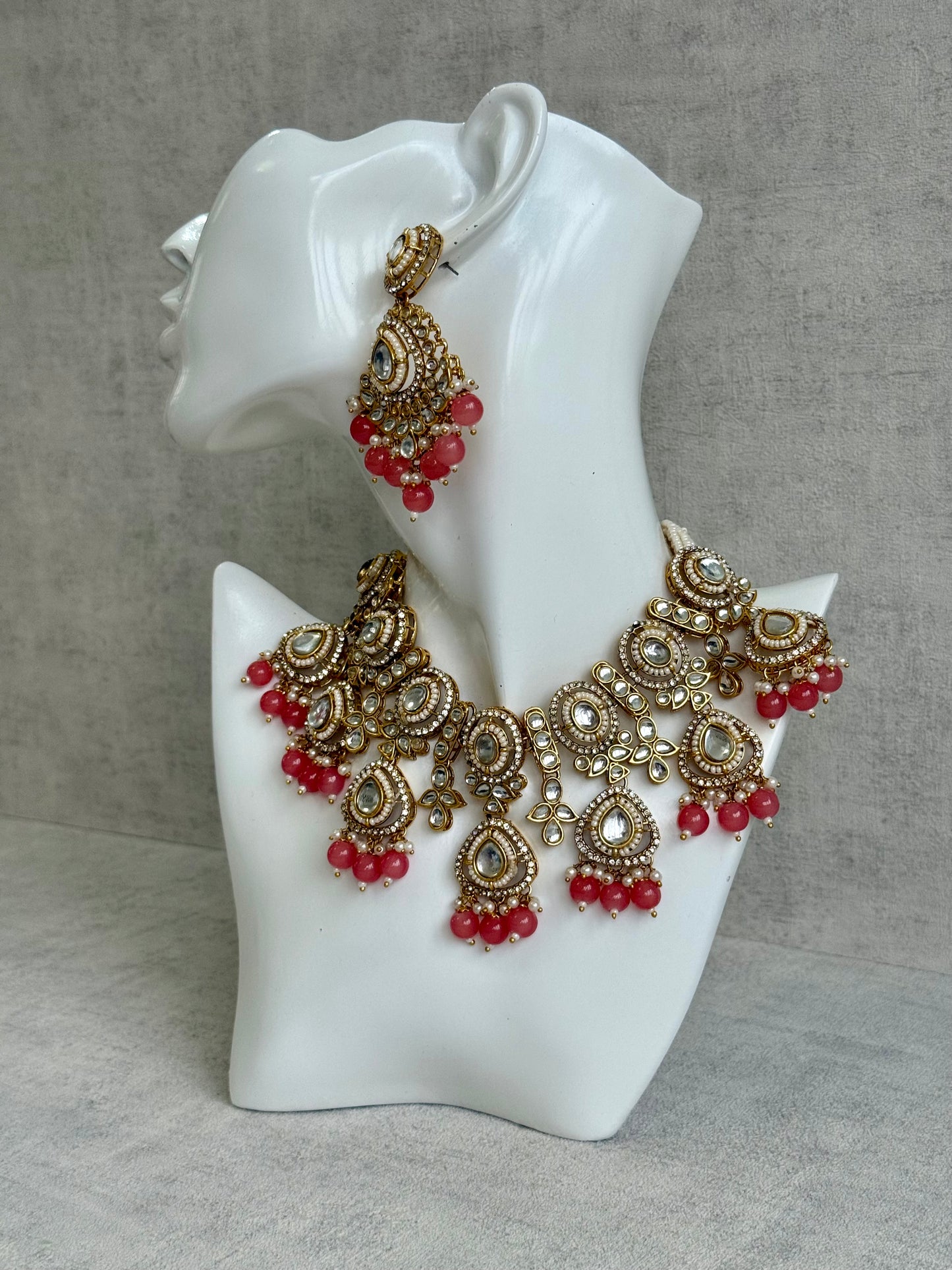 Ayura Designs Janvi Set with Necklace, Earrings & Tikka – Kundan Detailing, Peach Beads & Pearls Drops