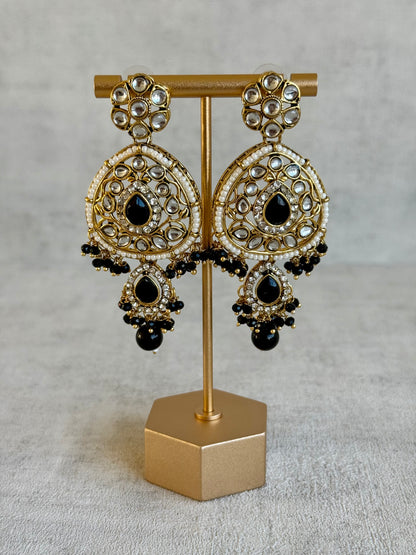 Ayura Designs Zarmeen Choker Set with Earrings & Tikka – Mirror-Cut Stones, Antique Gold Finish and Black Beads