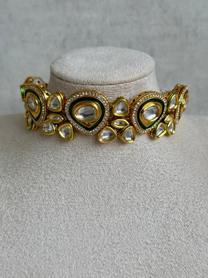 Ayura Designs Sehaj Choker Set – Emerald Green & Gold Kundan Choker with Matching Stud Earrings in Teardrop Design