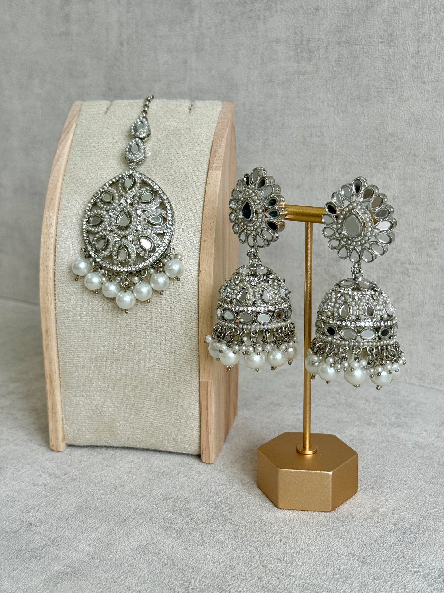 Ayura Designs Meeta Tikka Set with Jhumkis – Silver Mirror-Cut Detailing & Pearl Drops