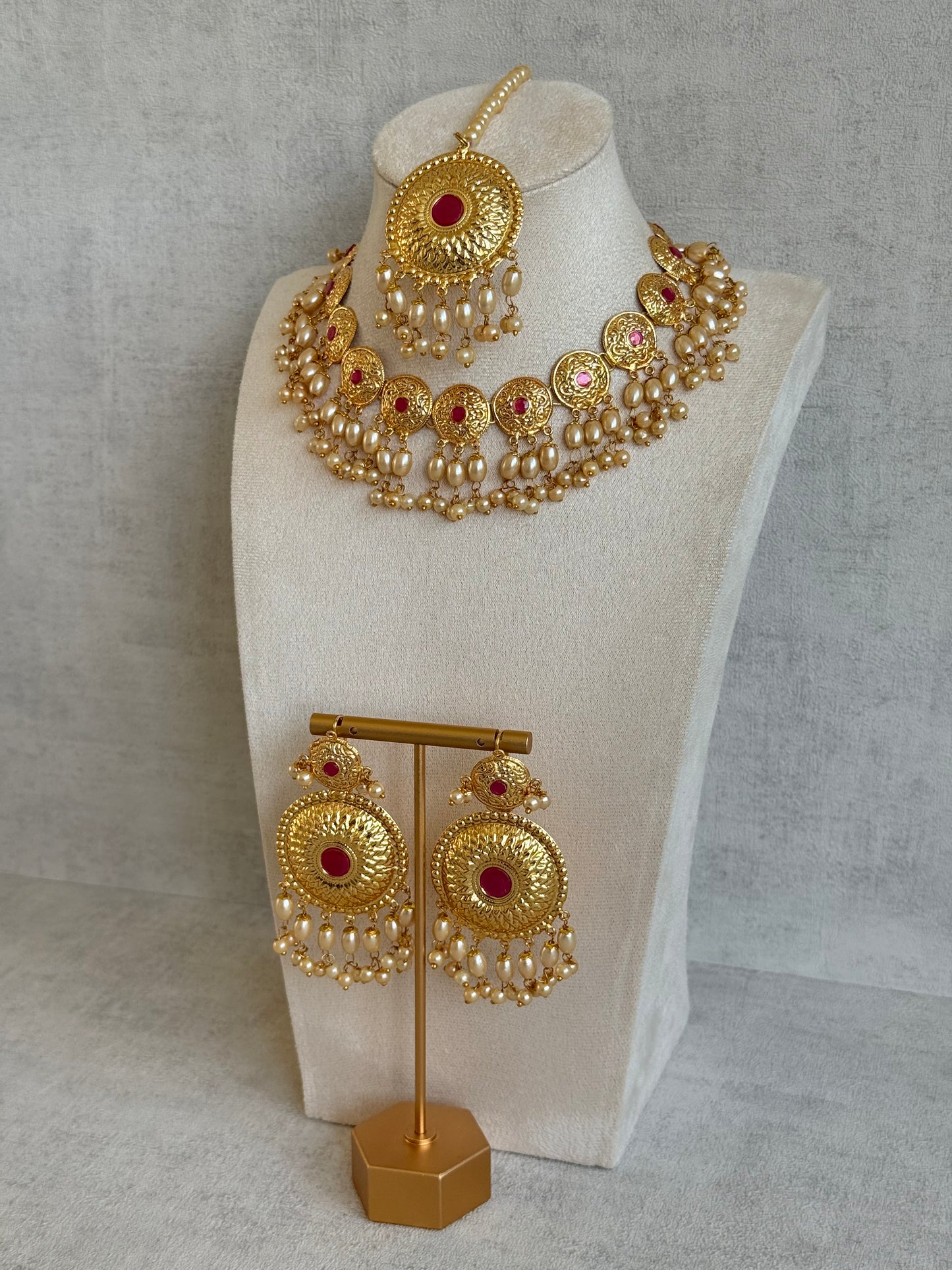 Ayura Designs Jyoti Set with Earrings & Tikka – Gold Disc Necklace with Ruby Pink & Pearl Detailing