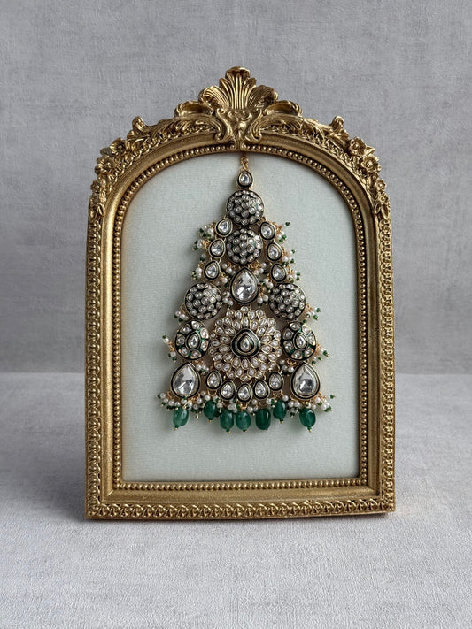 Ayura Designs Zoha Jhoomar Passa – Mirror-Cut Kundan with Emerald Green Drops, Pearl Detailing & Antique Gold Finish