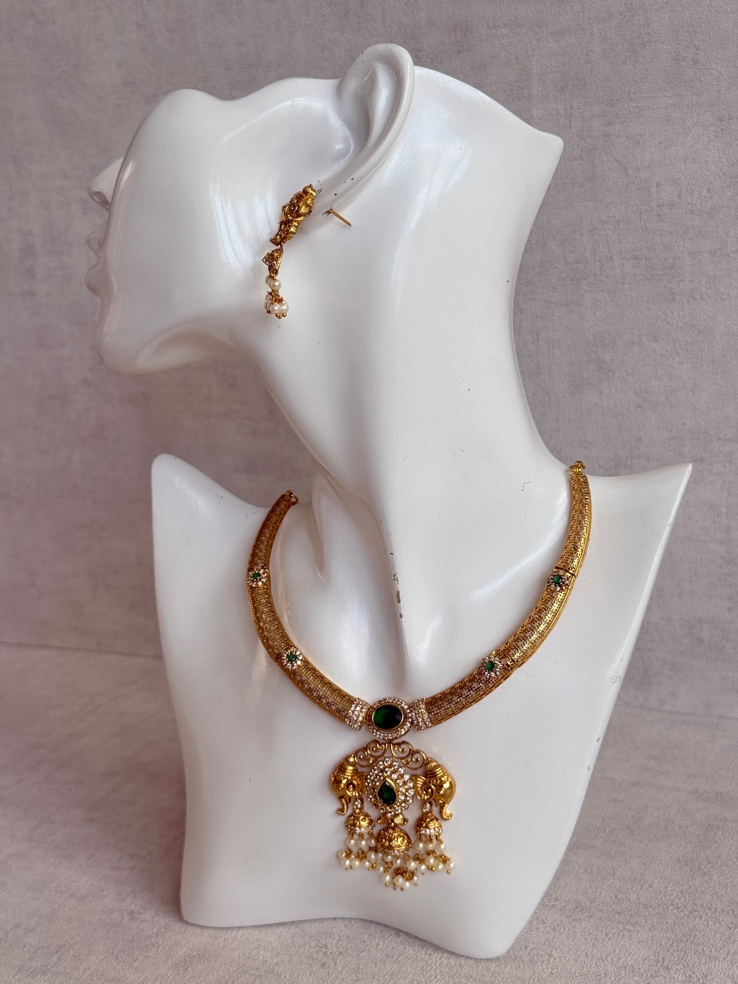 Ayura Designs Wadha Collar Necklace Set with Earrings – Gold Elephant Pendant & Emerald Green Stone Detailing