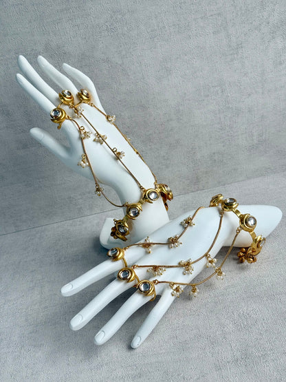 Ayura Designs Chand Haathphool – Antique Gold Hand Harness with Kundan-Style Mirror-Cut Stones & Pearl Detailing