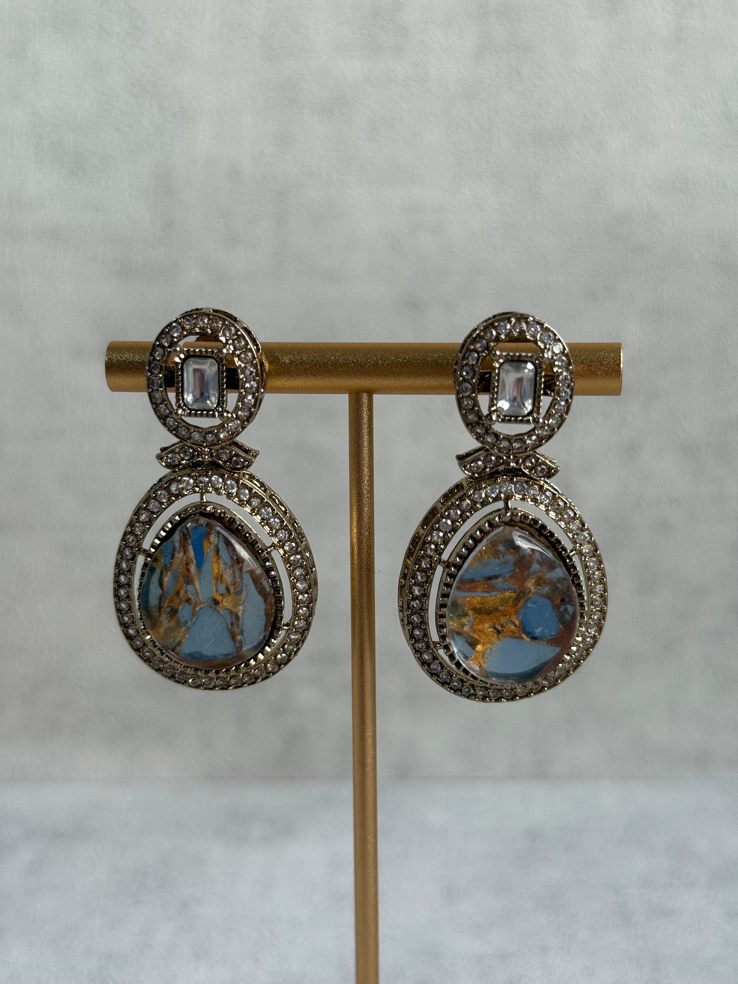 Ayura Designs Aurora Set with Earrings & Tikka – Blue & Bronze Marbled Stone, Mirror-Cut Accents & Antique Gold Finish
