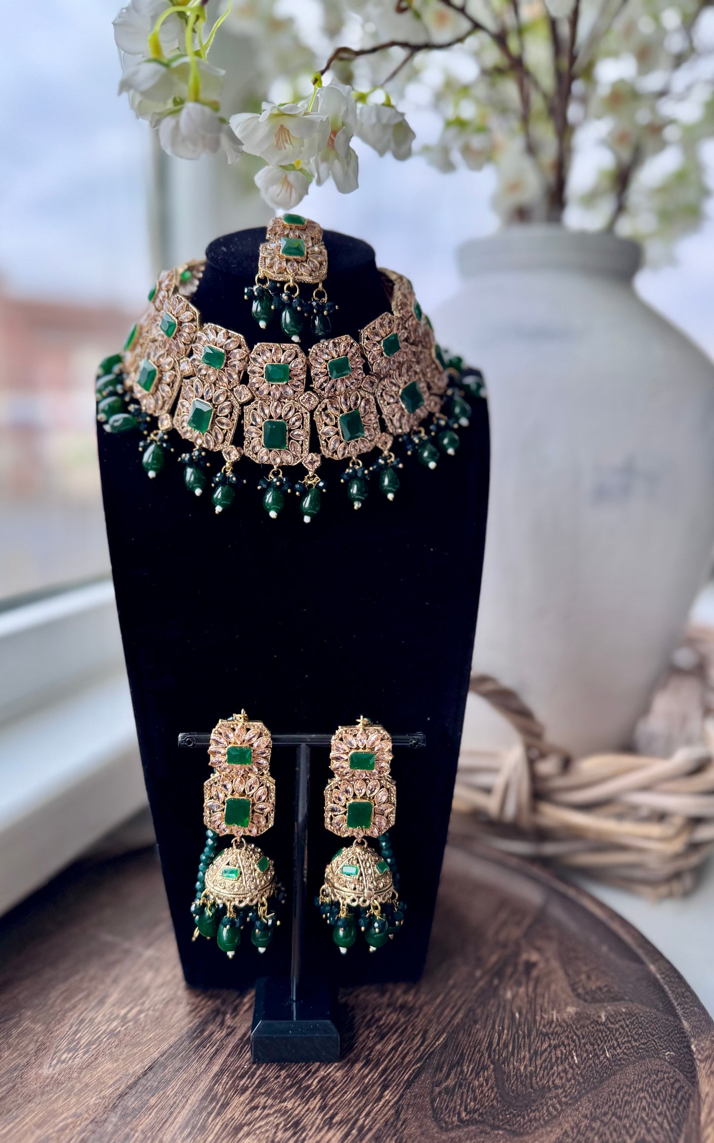 Emerald Green & Antique Gold Set