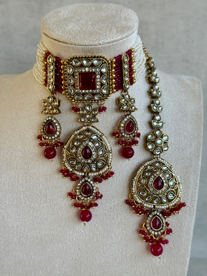 Ayura Designs Zarmeen Choker Set with Earrings & Tikka – Mirror-Cut Stones, Antique Gold Finish and Fuchsia Beads