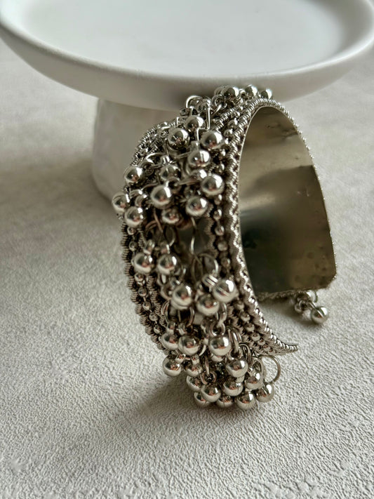 Ayura Designs Jodha Gajra – Oxidised Silver Cuff with Ghungroo Detailing