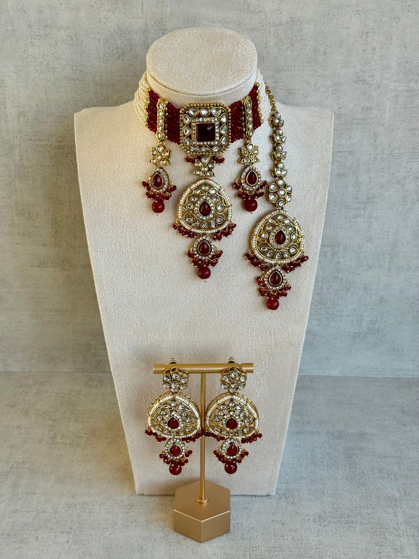 Ayura Designs Zarmeen Choker Set with Earrings & Tikka – Mirror-Cut Stones, Antique Gold Finish and Ruby Red Beads