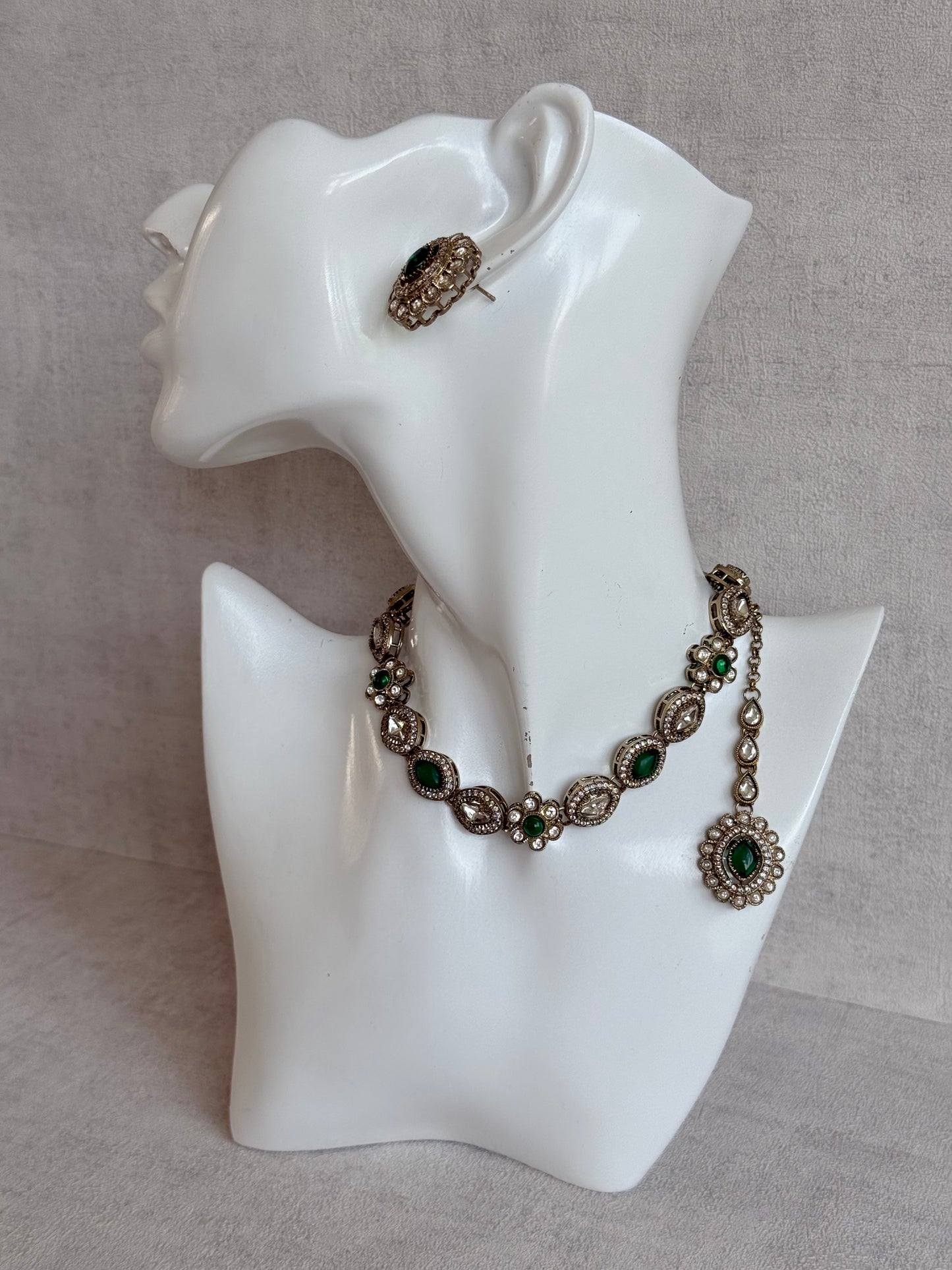 Ayura Designs Ivy Necklace Set with Studs & Tikka – Emerald Green Kundan Detailing