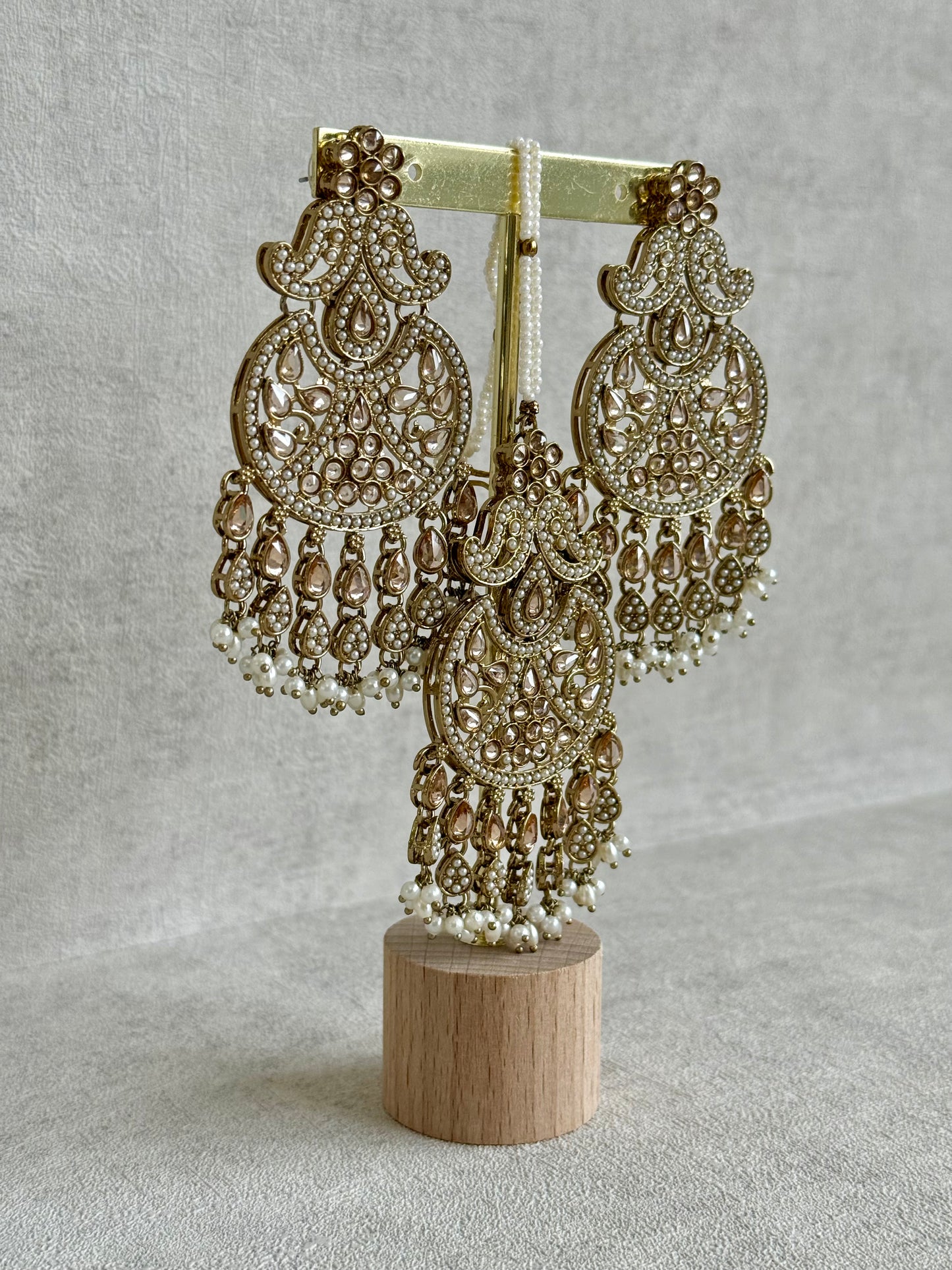 Ayura Designs Anvi Tikka Set with Earrings – Champagne Stones with Ivory Pearl Drops